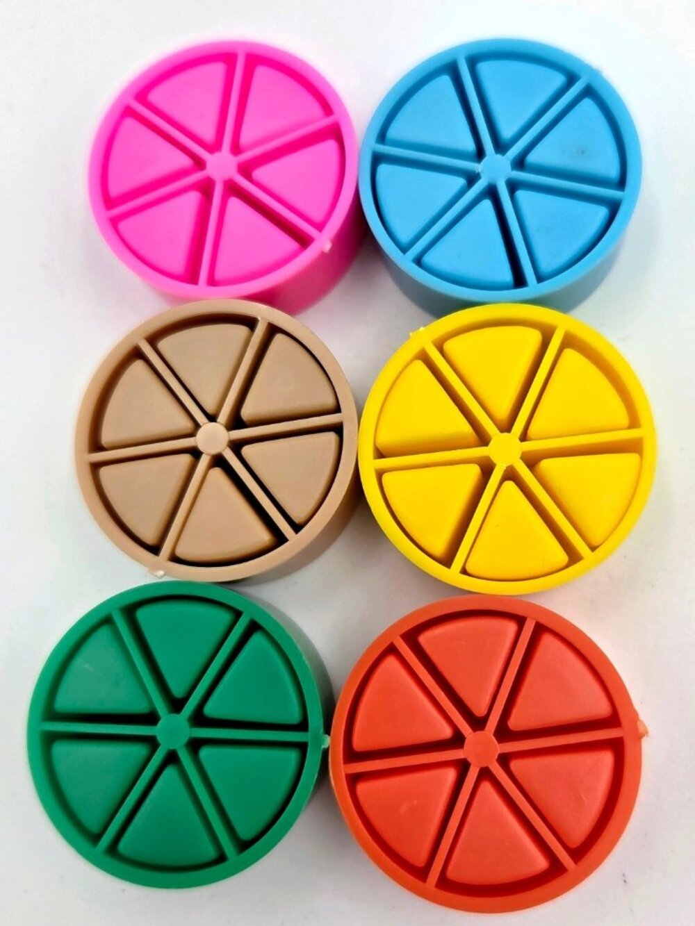 Trivial Pursuit Replacement Game Pieces Parts Pies Wheels Wedges Toy Read